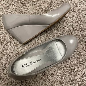 CL by Laundry Grey Wedges Size 7.5